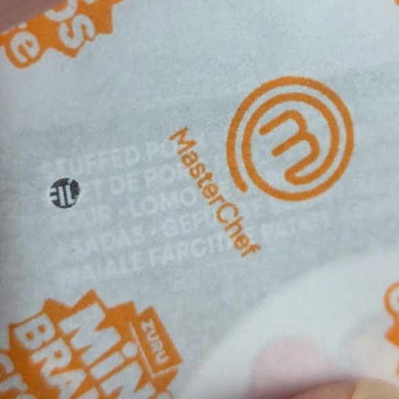 ZURU Mini Brands Create MasterChef Stuffed Pork Loin & Roasted Potatoes - Picture 4 of 5